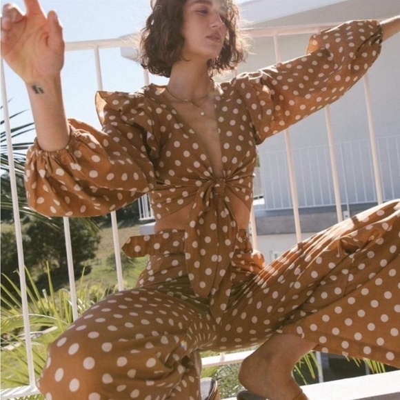 CHARLIE HOLIDAY
Nyla Tie-Front Crop Top spot size XL - Picture 2 of 5